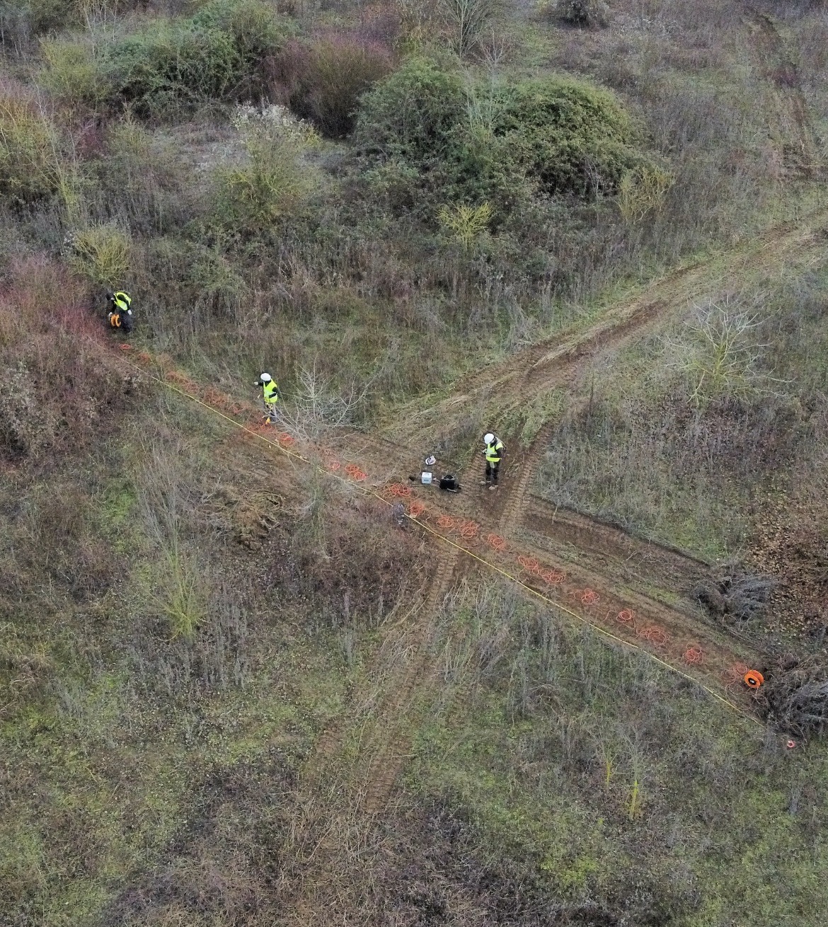 Topografía eléctrica (ERT) y georradar (GPR) en campo
